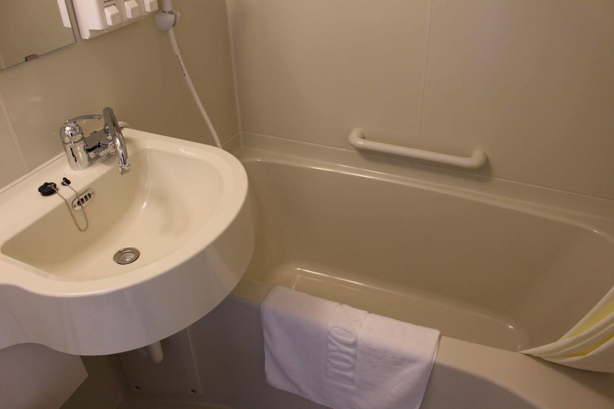 Toyoko Inn Morioka Ekimae Exteriör bild